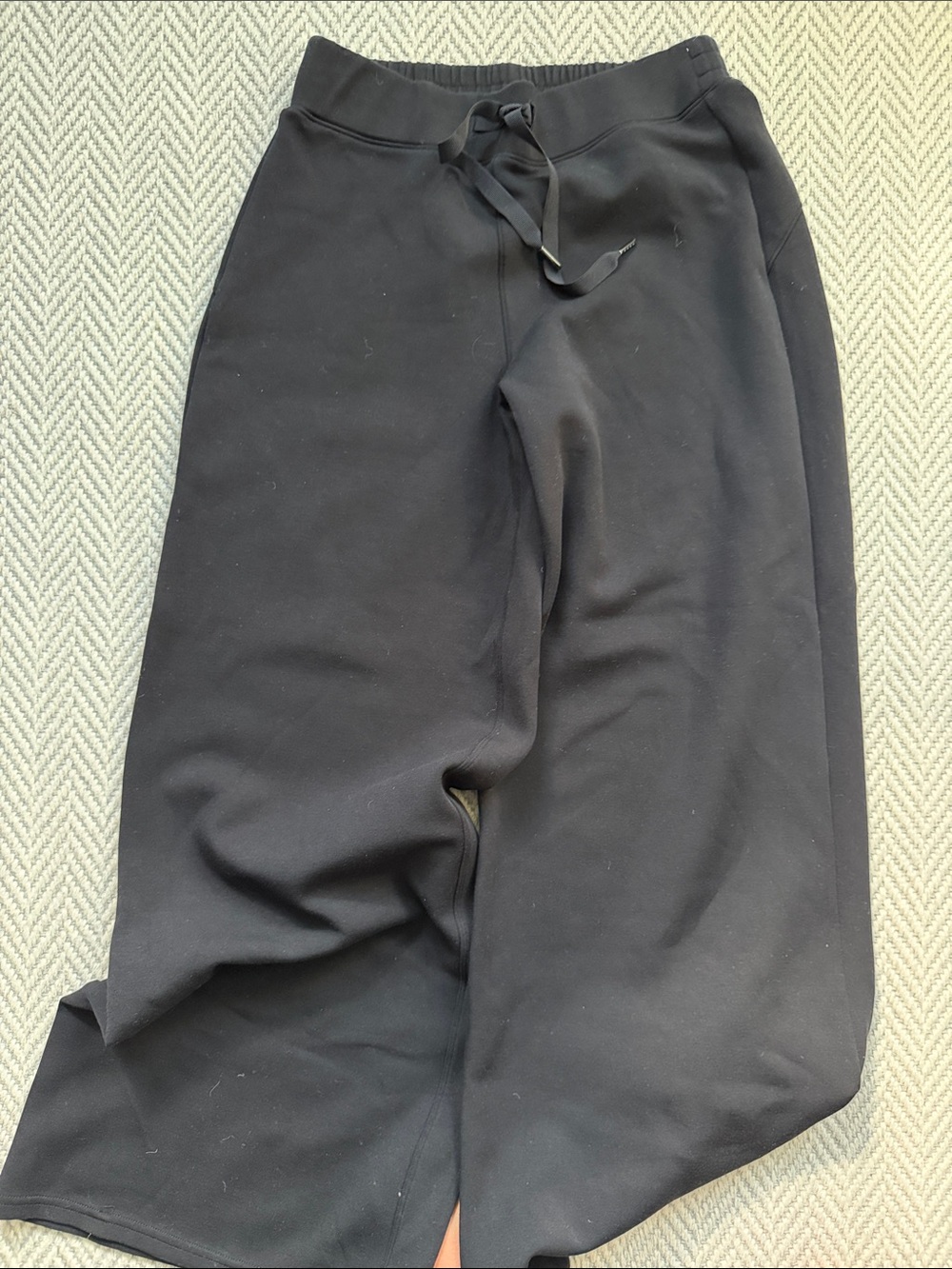 SPANX Air Essentials Black Relaxed Drawstring Sweatpants